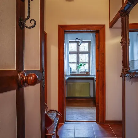 Graf Heinrich Apartment *